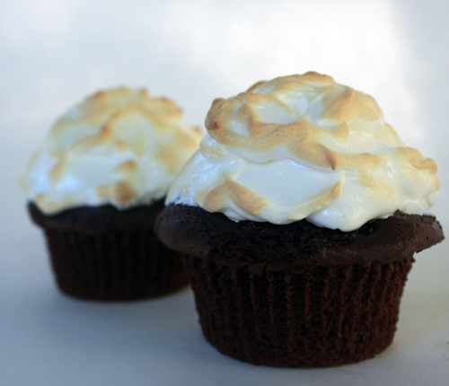 Post image for Baked Alaska Mint Chocolate Cupcakes