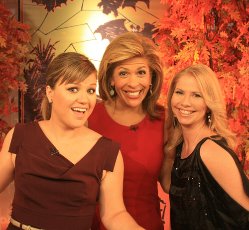 Post image for Jeanne’s TODAY Show Halloween Cocktail Segment with Kelly Clarkson and Hoda (Video)