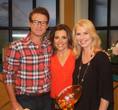 Post image for Access Hollywood Live Tailgating Segment with Jeanne Benedict (video)